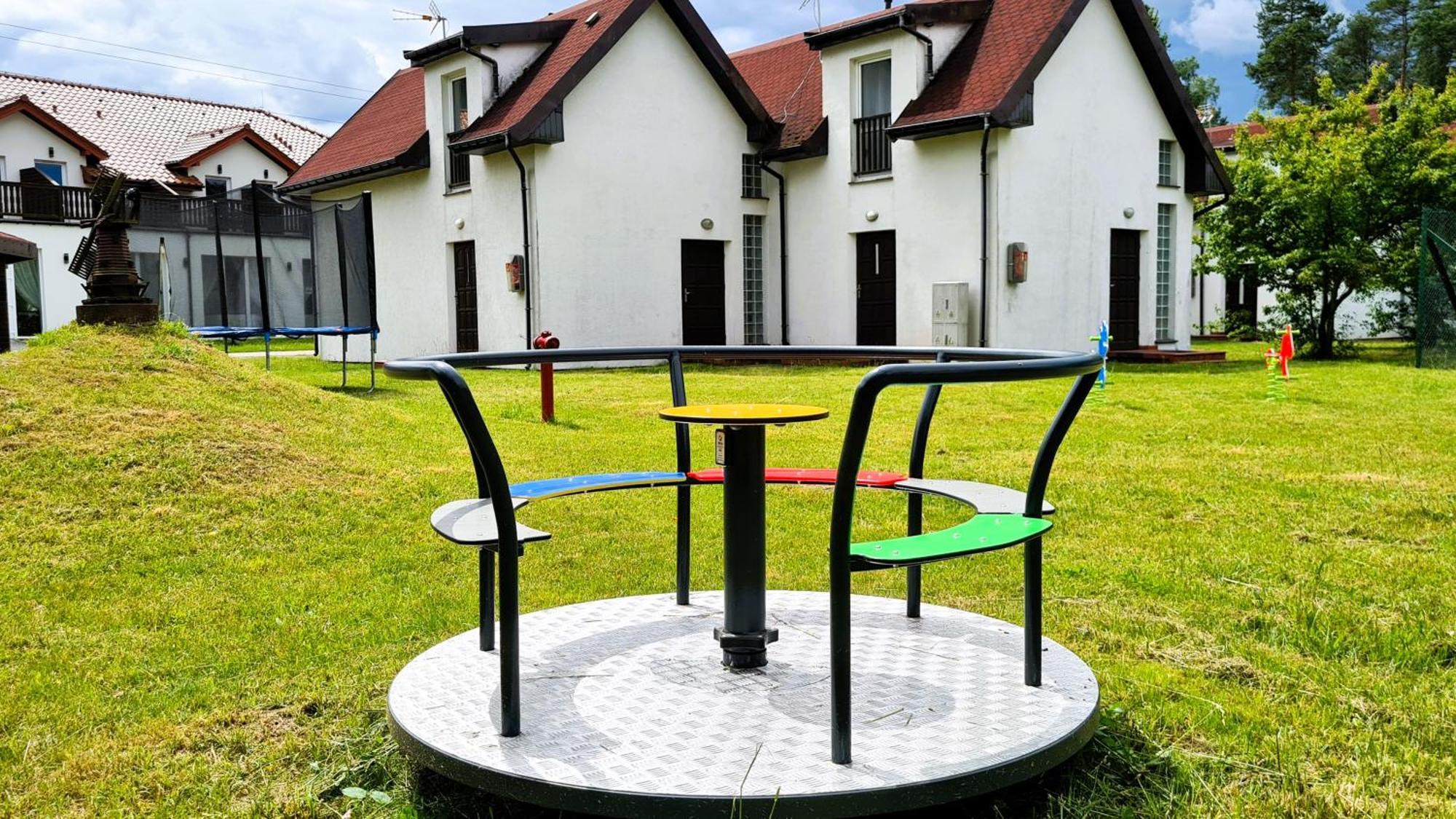 Osrodek Nad Jeziorem - Radew Rosnowo Extérieur photo